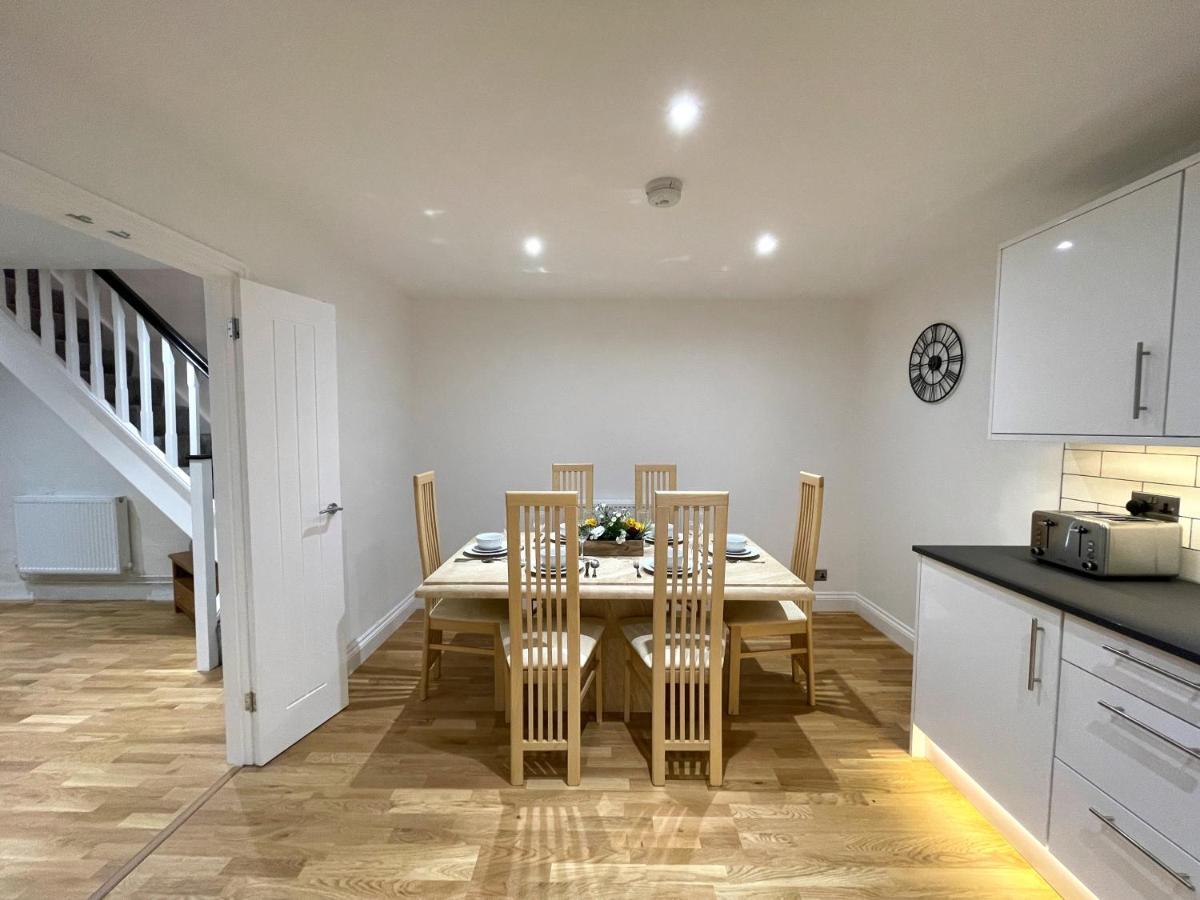 Yr Hen Bopty Villa Pontypridd Bagian luar foto