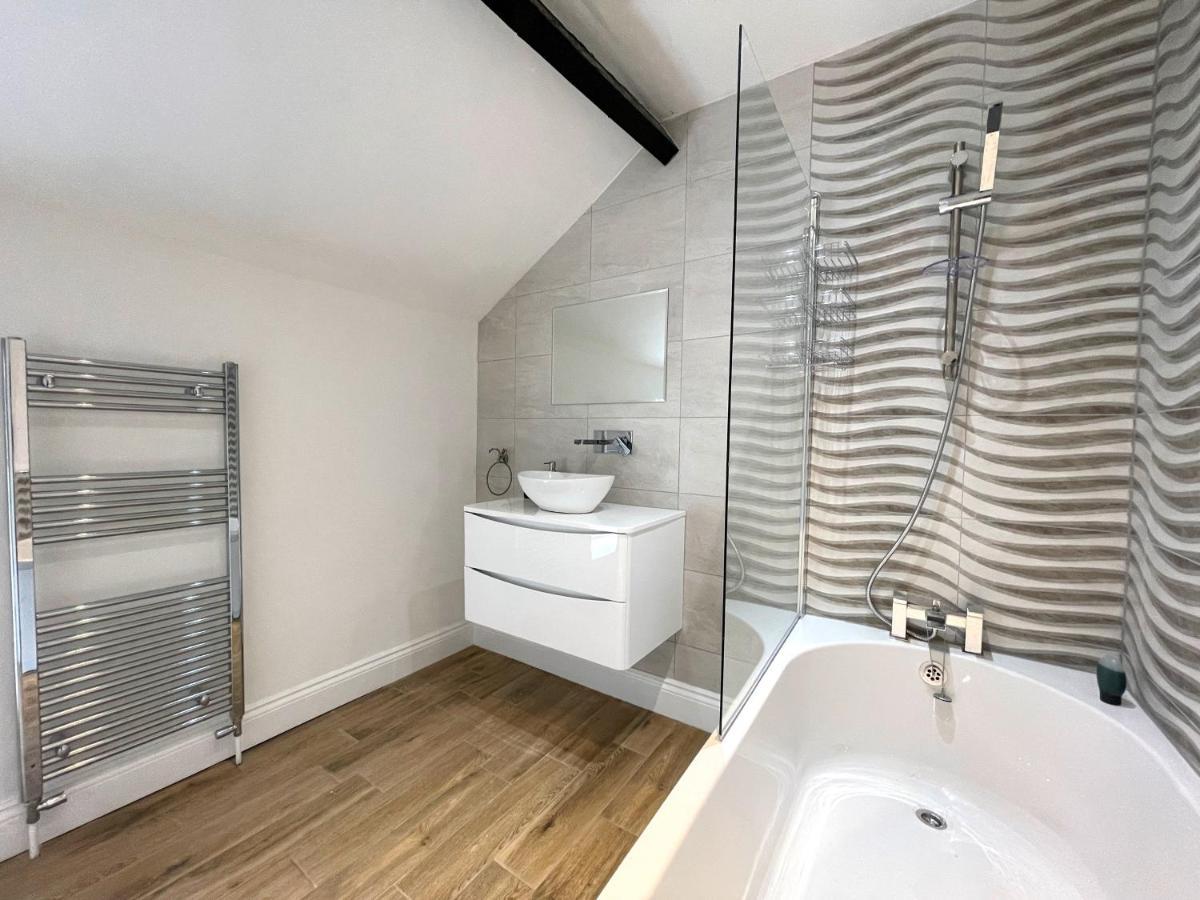 Yr Hen Bopty Villa Pontypridd Bagian luar foto